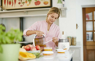 caracteristiques robot bébé philips avent